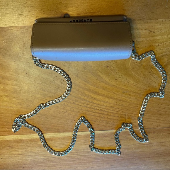 Authentic Burberry Eyeglasses/Sunglass Case with Gold Carrying Chain - Picture 2 of 5